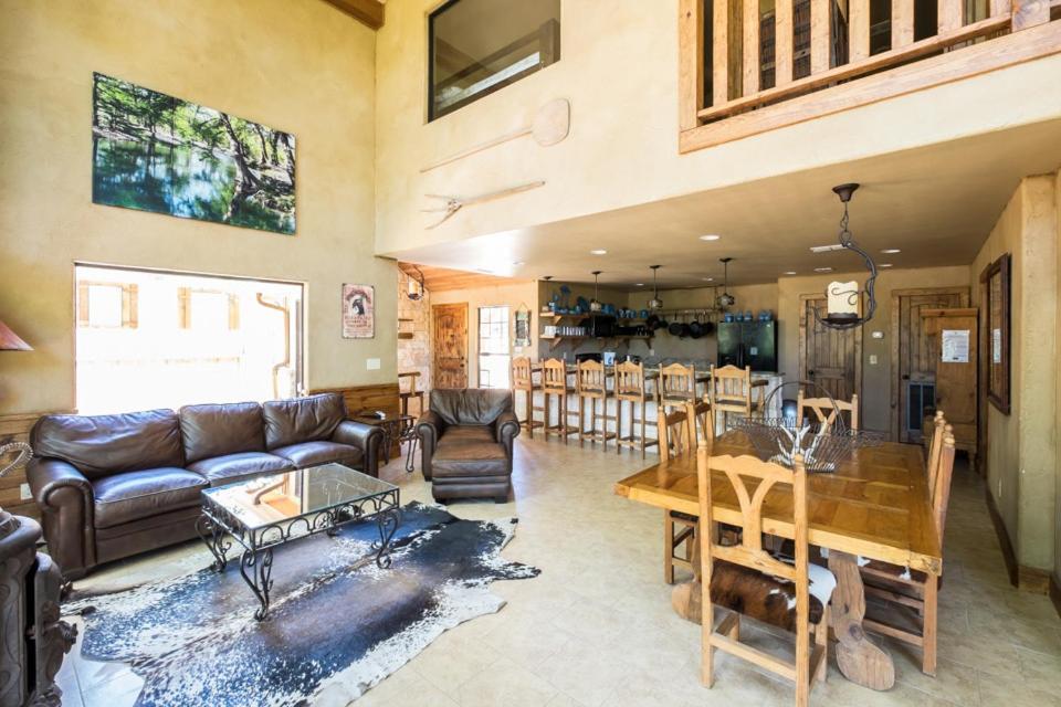 River Bluff Cabins Rio Frio ห้อง รูปภาพ