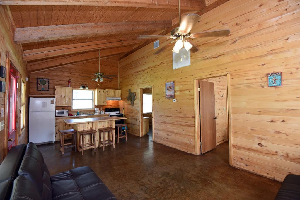 River Bluff Cabins Rio Frio ภายนอก รูปภาพ