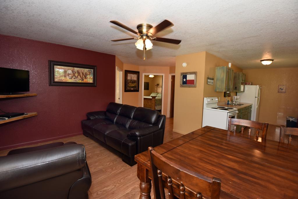 River Bluff Cabins Rio Frio ภายนอก รูปภาพ