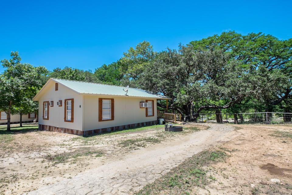River Bluff Cabins Rio Frio ภายนอก รูปภาพ